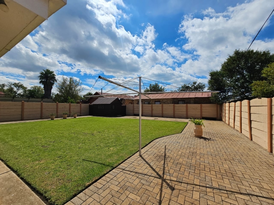 3 Bedroom Property for Sale in Potchefstroom North West